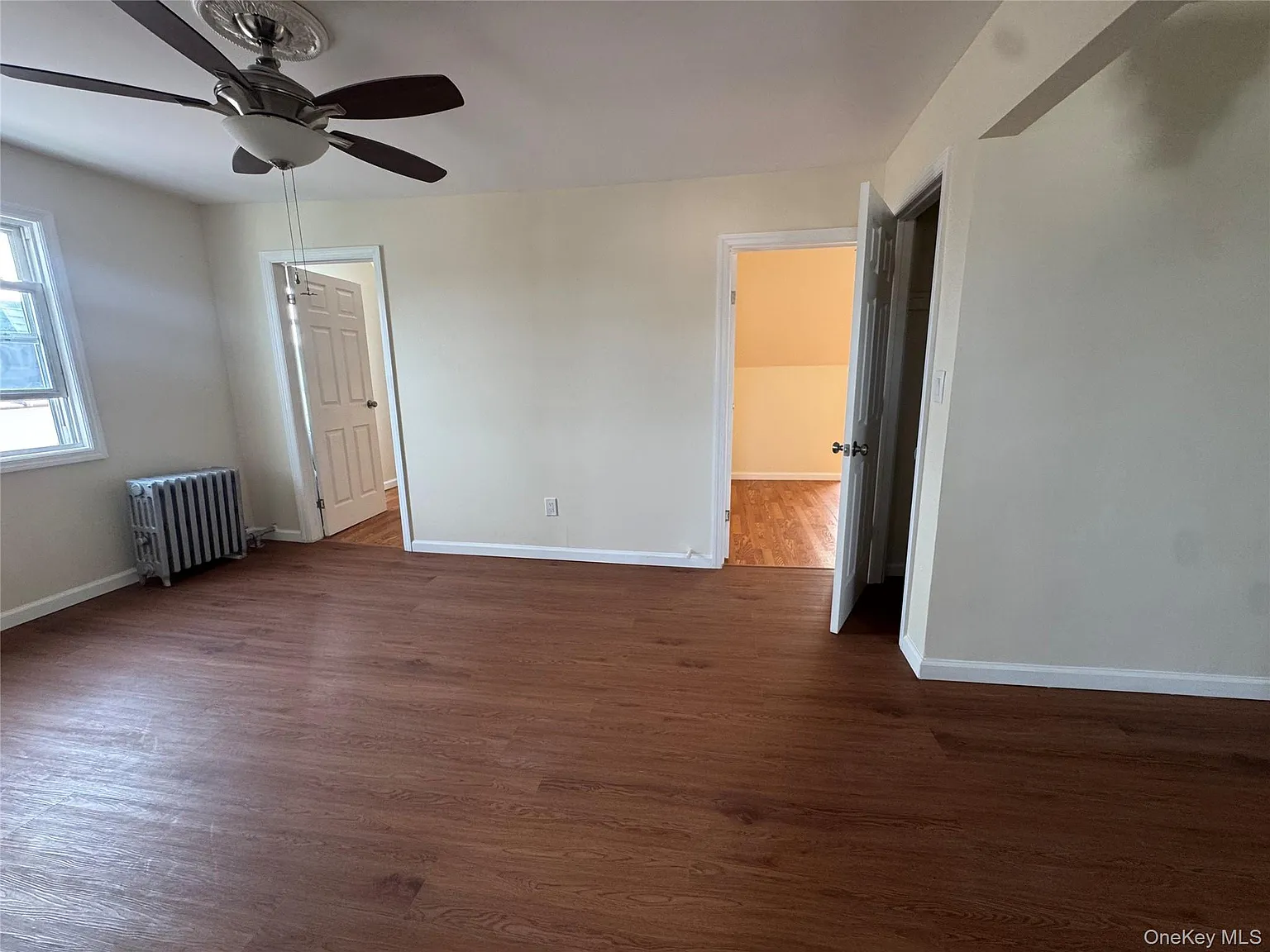 2 bed, 1.0 bath, 3300 sqft, $2,400 — Photo 1