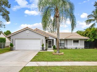 10561 Paso Fino Dr, Lake Worth, FL 33449