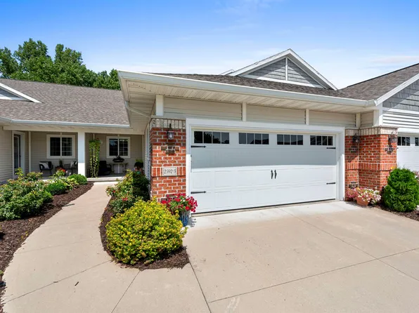 2592 Bay Harbor Cir #3, Green Bay, WI 54304