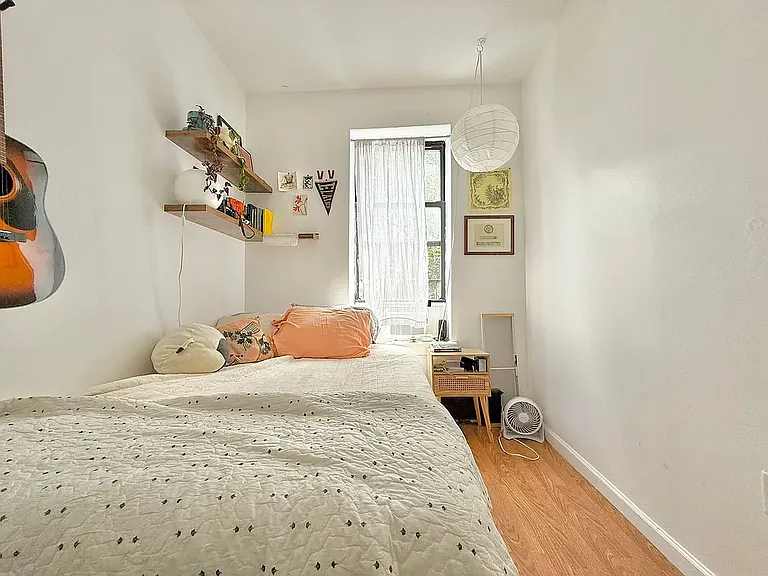 1402 Putnam Ave #3M — Photo 4
