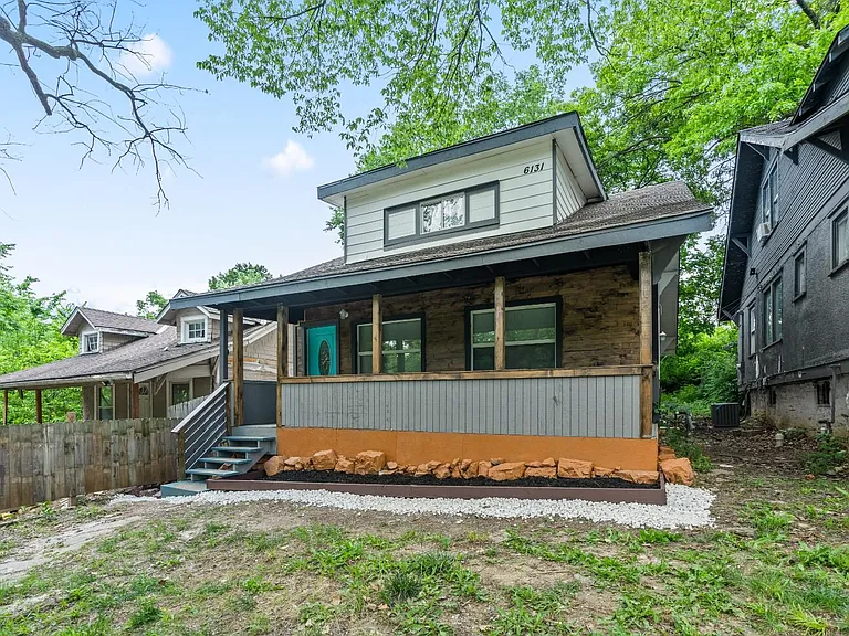 6131 Park Ave — Photo 9