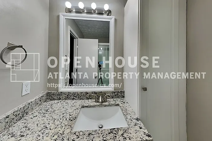 4462 Old Mabry Pl NE — Photo 10