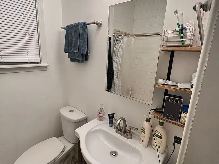 3143 N Southport Ave #1R — Photo 6