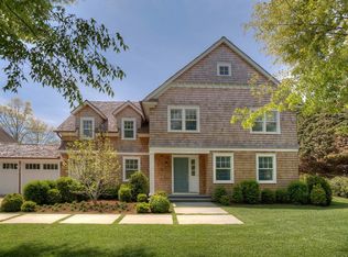 201 Lewis St, Southampton, NY 11968