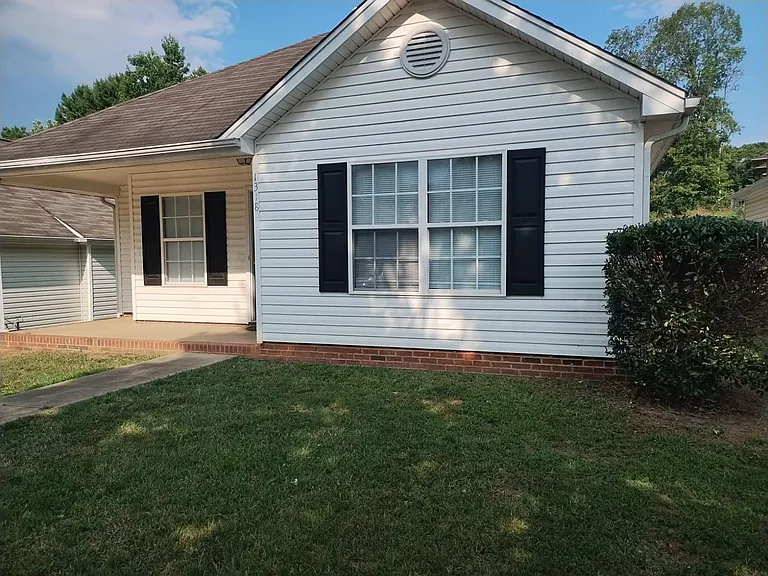 1318 Braveheart Ln — Photo 1