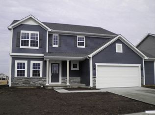 301 Camden Ln, Beecher, IL 60401