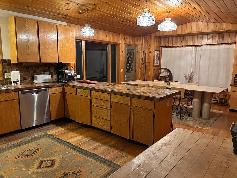 230 Spruce Dr — Photo 39