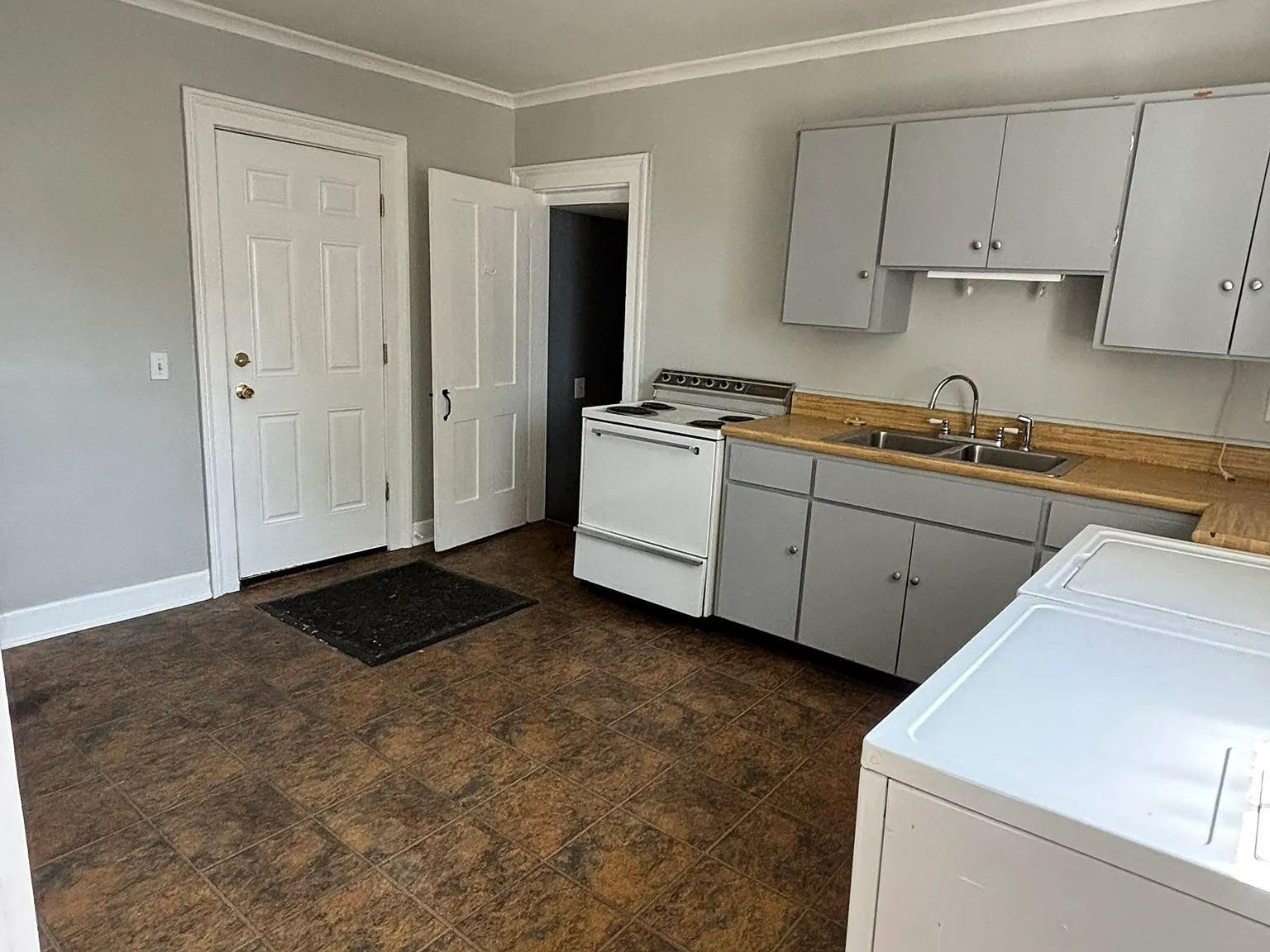 1 bed, 750 sqft, $750 — Photo 1