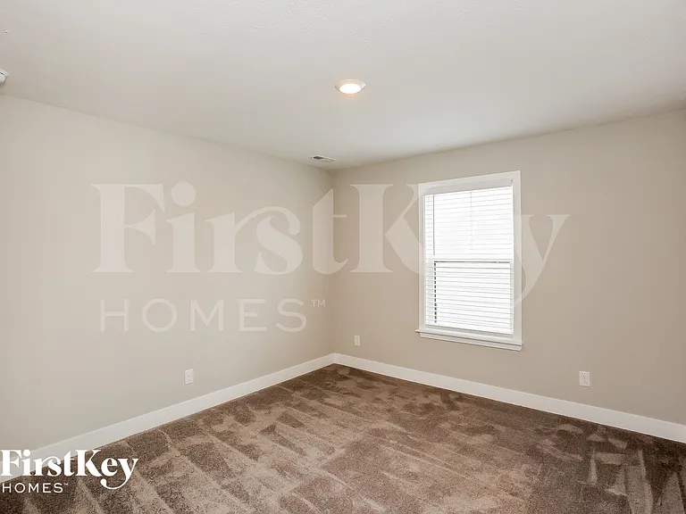 2229 W 171st St — Photo 11