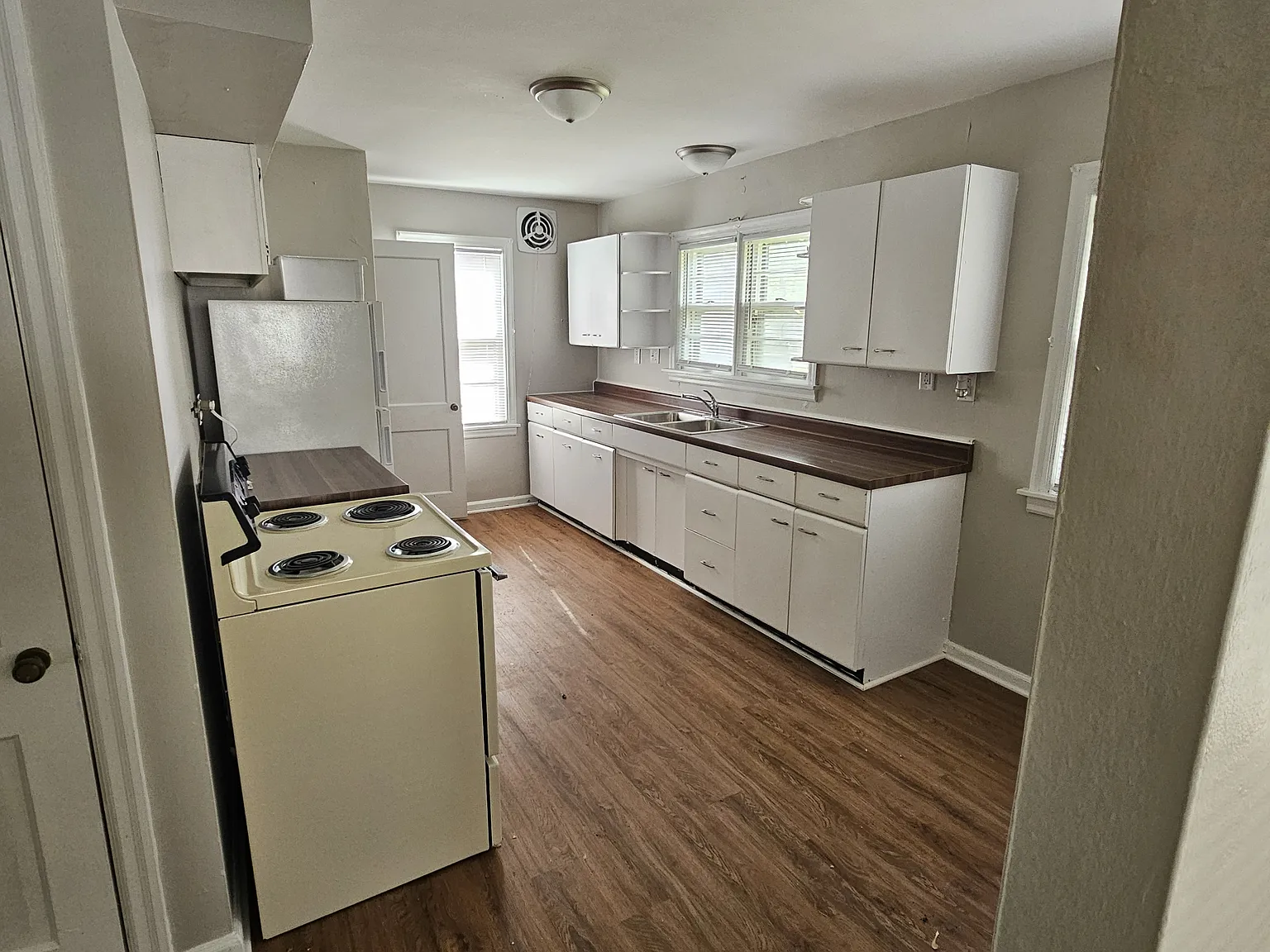 2 bed, 832 sqft, $999 — Photo 4