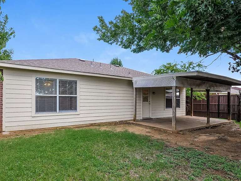 8528 Gatlinburg Dr — Photo 16