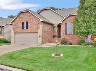 3175 N Lake Ridge Ct, Wichita, KS 67205