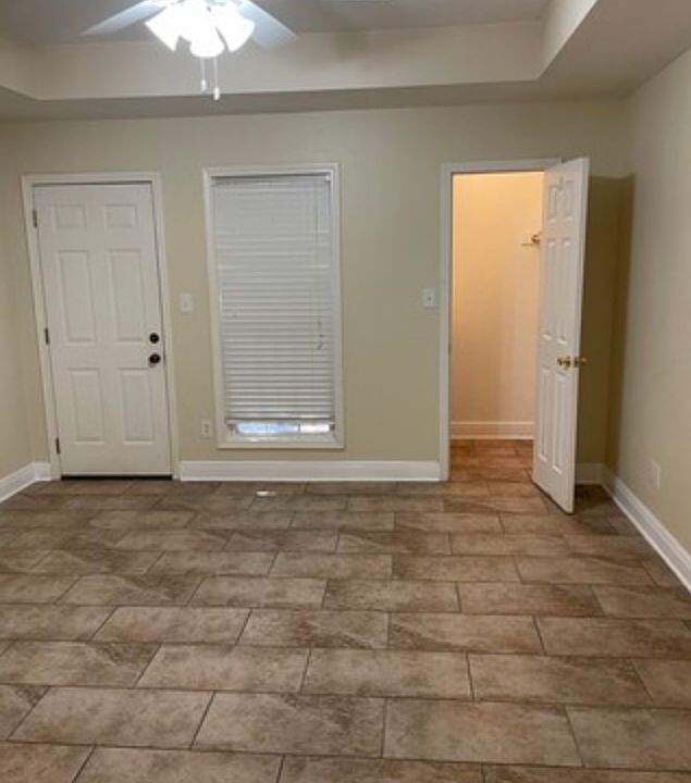 1st image of 105 Westchase Dr