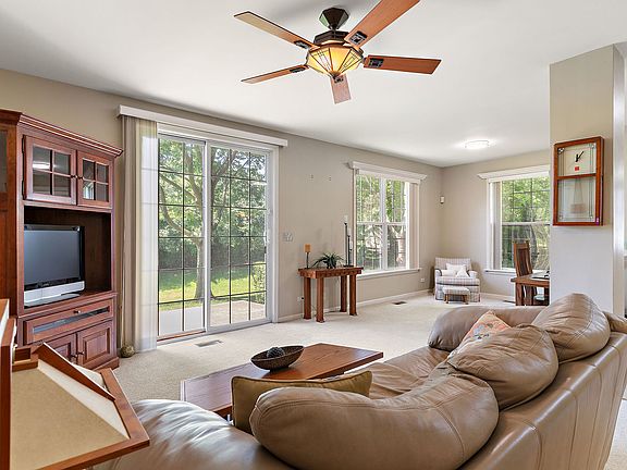 4th image of 770 Stonewall Ct