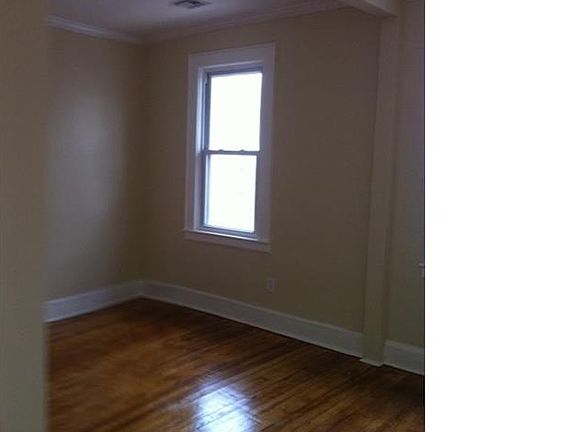 2nd image of 150 Columbia Ave