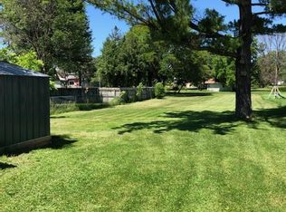 928 W 4th Ave, Oshkosh, WI 54902