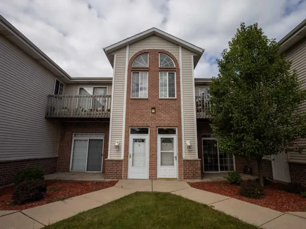 1301 College Ave Unit 3, South Milwaukee, WI 53172