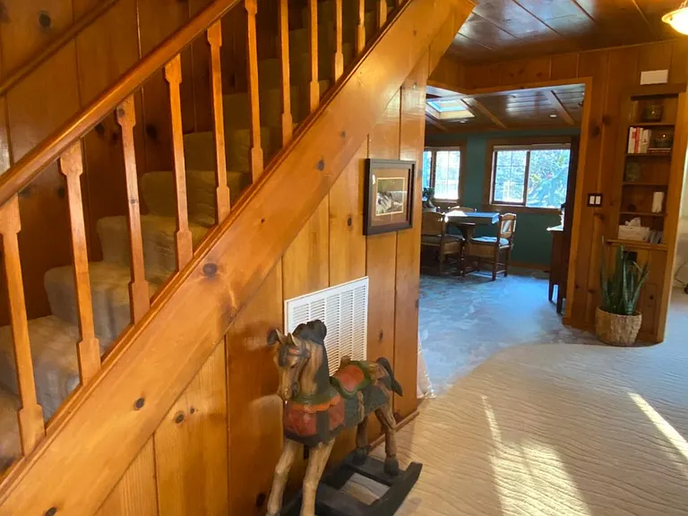 2444 Rogue River Hwy — Photo 12