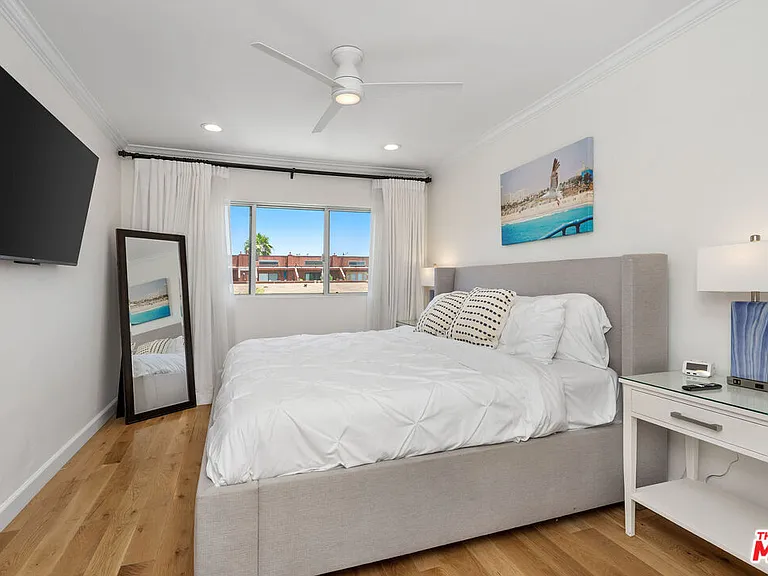 2101 Ocean Ave #17 — Photo 15