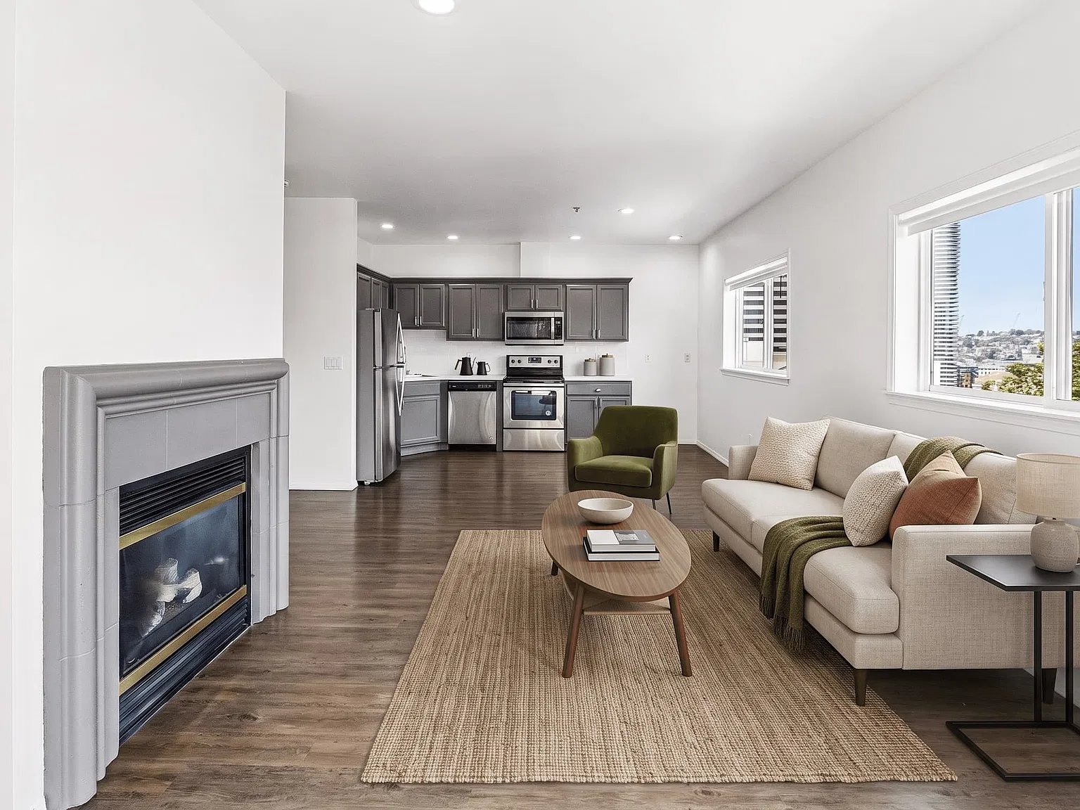 Hawthorne Apartments — Photo 2