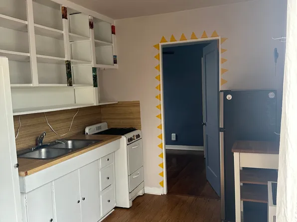 2105 1/2 Silver Ave SE, Albuquerque, NM 87106