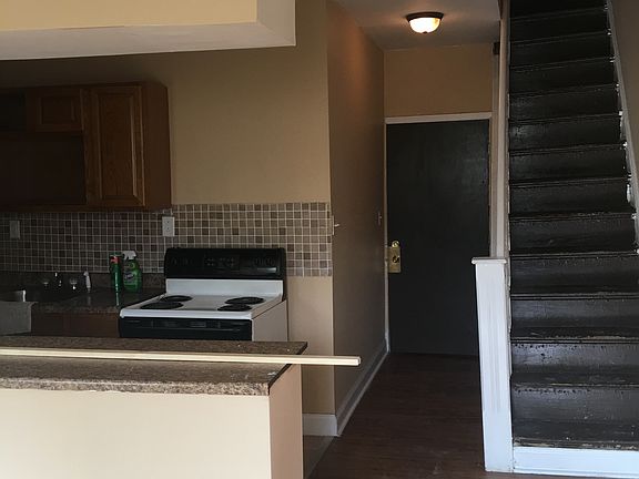 2nd image of 2923 Cecil B Moore Ave #3F