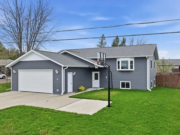 305 W 29TH STREET, Marshfield, WI 54449