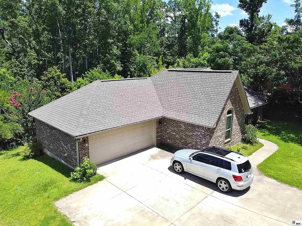 2nd image of 1702 Wade Dr