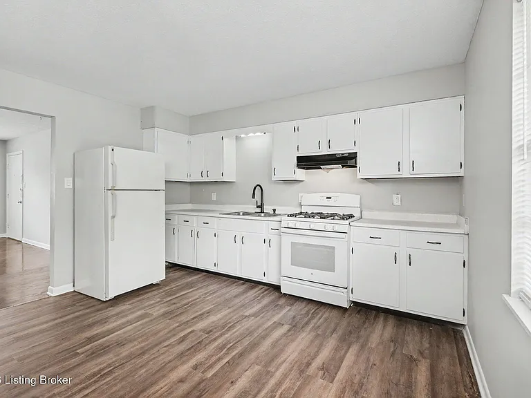 2632 Lindsay Ave #C4 — Photo 7