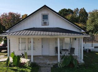 255 Maple St, Russell Springs, KY 42642