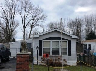 1074 Hobbs Ln, Waterford, PA 16441