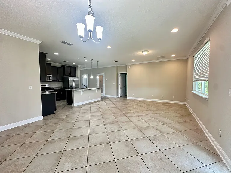 481 Shetland Dr — Photo 9
