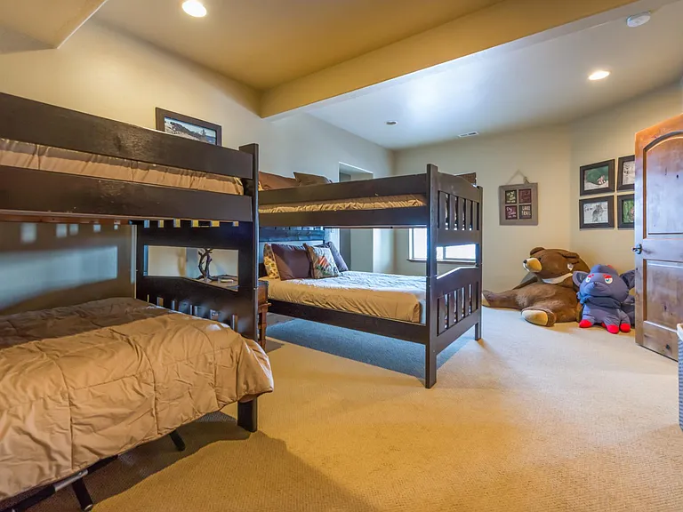931 Meadowlark Ln — Photo 28