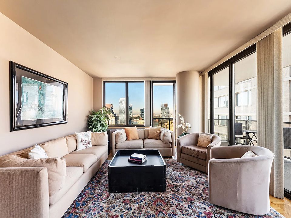 1st image of 161 W 61st St APT 29C