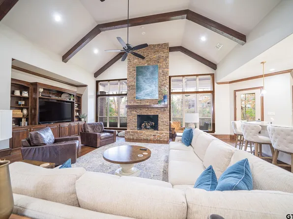 3841 Castle Ridge Dr, Longview, TX 75605