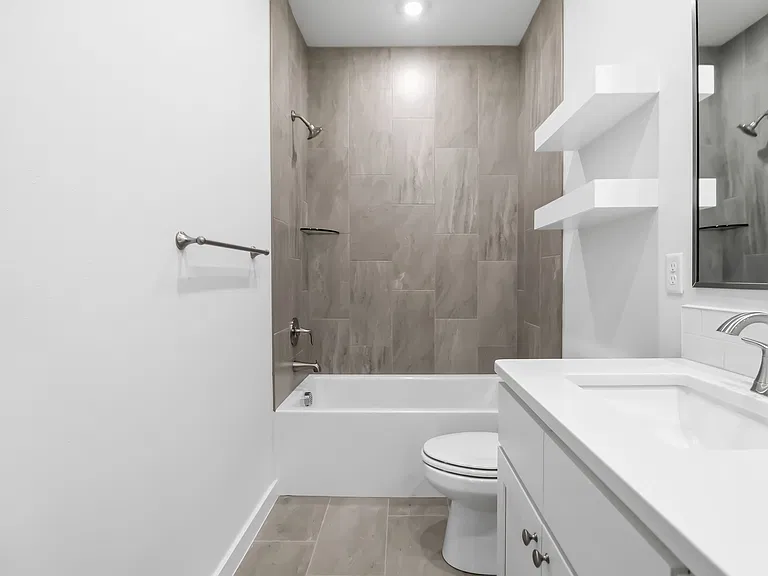 3406 SE K St #1 — Photo 32