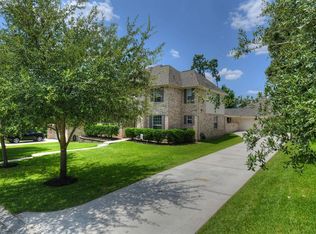 2510 Eagle Post Dr, Conroe, TX 77304