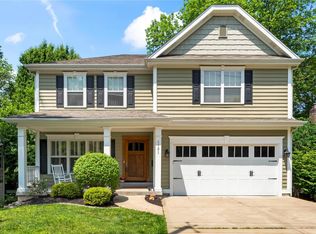 1121 N Clay Ave, Kirkwood, MO