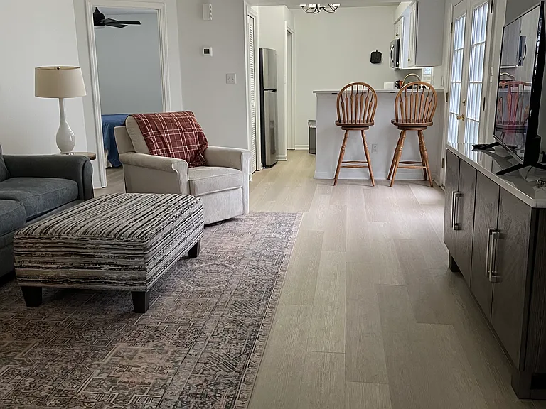 338 Northwind Dr — Photo 5