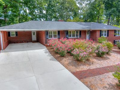 701 Dogwood Cir, Norcross, GA, 30071