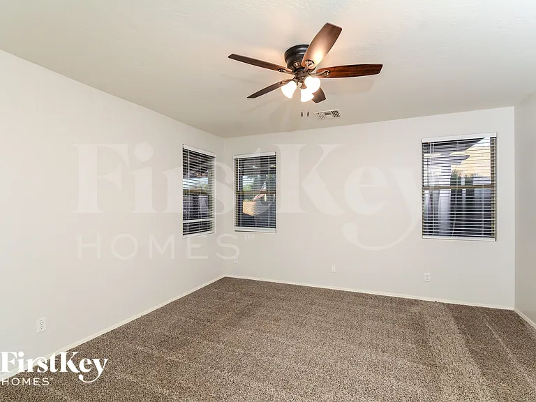 13876 N 141st Ln — Photo 8