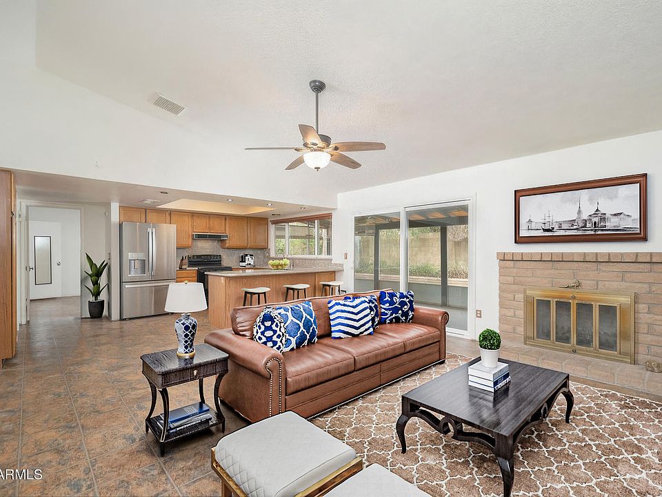 1st image of 1014 W Hononegh Drive