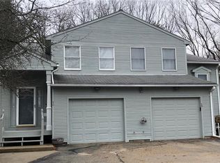 1 Oak Point #C, North Providence, RI 02904
