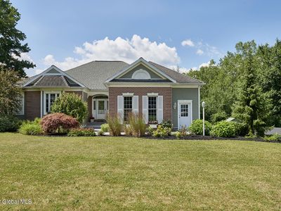 33 Huntswood Ln, East Greenbush, NY, 12061