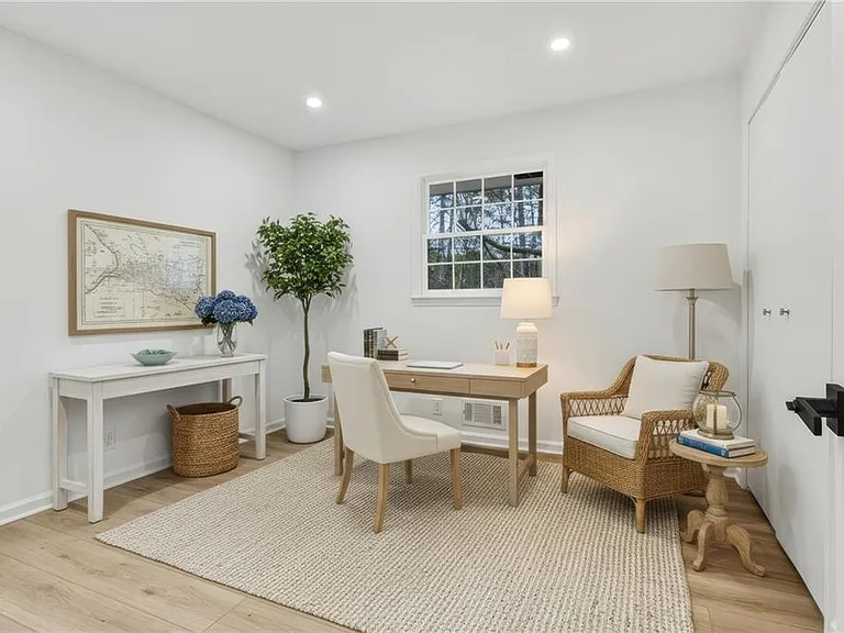 3296 Columbia Woods Dr — Photo 18