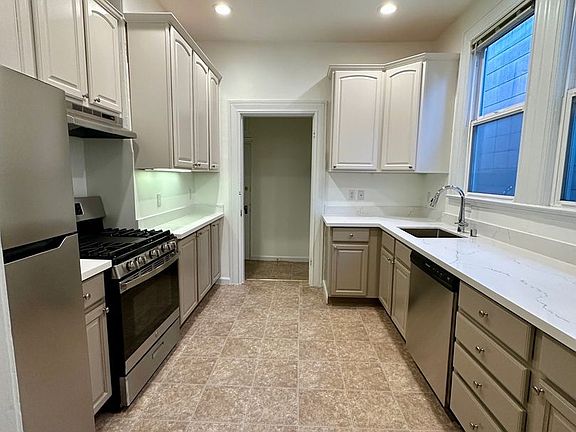 3rd image of 1461 California St APT 5