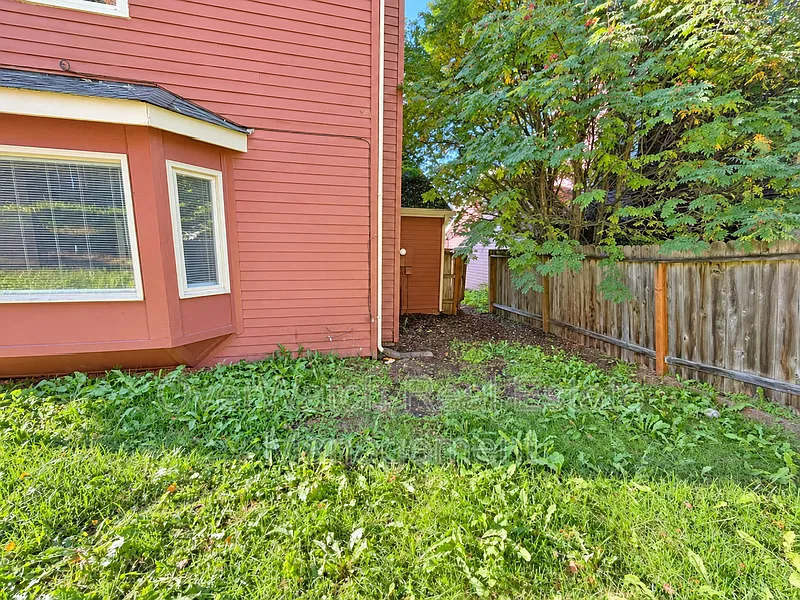 3 bed, 2.5 bath, 1314 sqft, $2,800 — Photo 2
