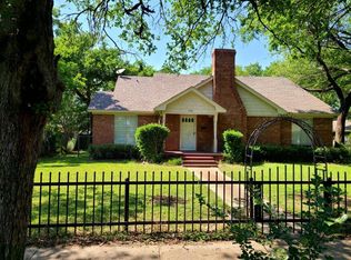 506 W Tyler St, Ennis, TX 75119