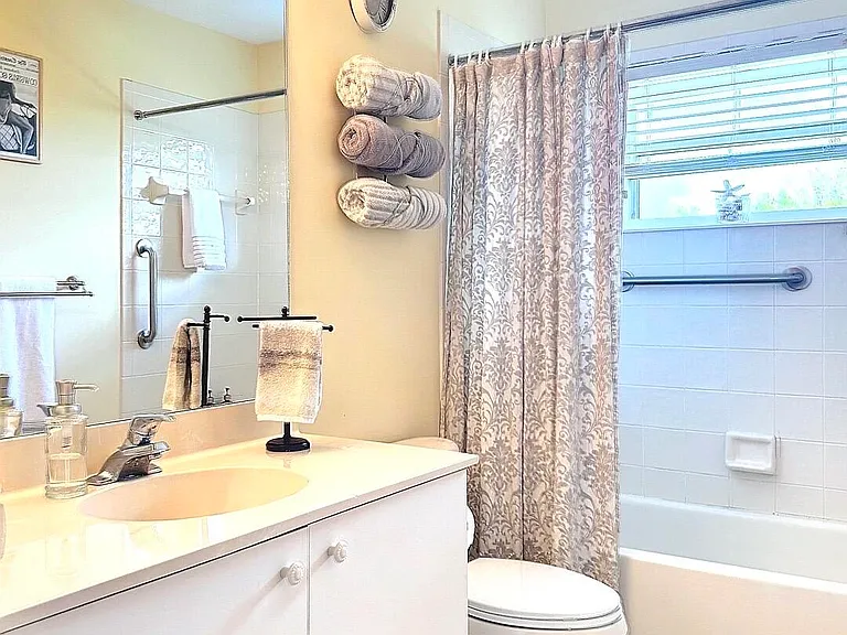 15072 Corby Ct — Photo 9