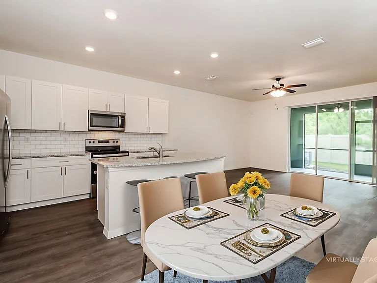 11855 Mountain Retreat Ln — Photo 2